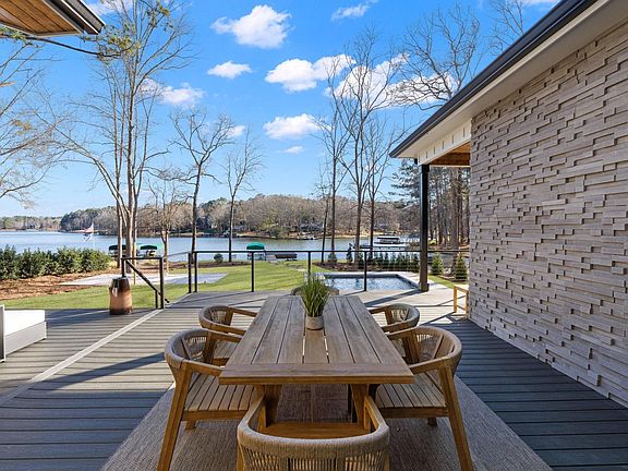 5th image of 298 W River Bend Dr