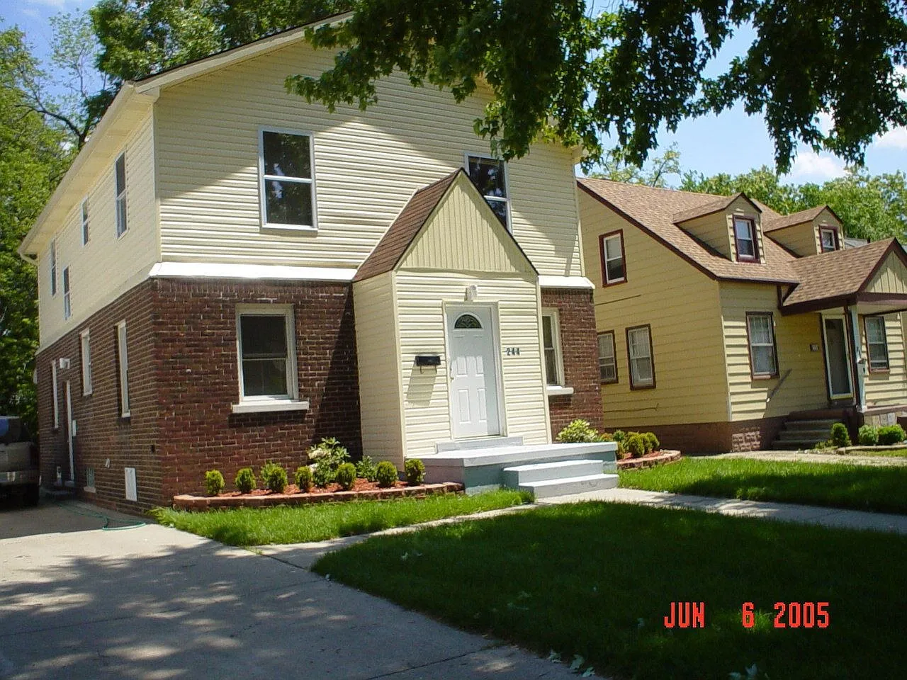 244 Saint Louis St photo 1