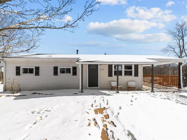 1916 Ridgeway Dr, Arnold, MO 63010