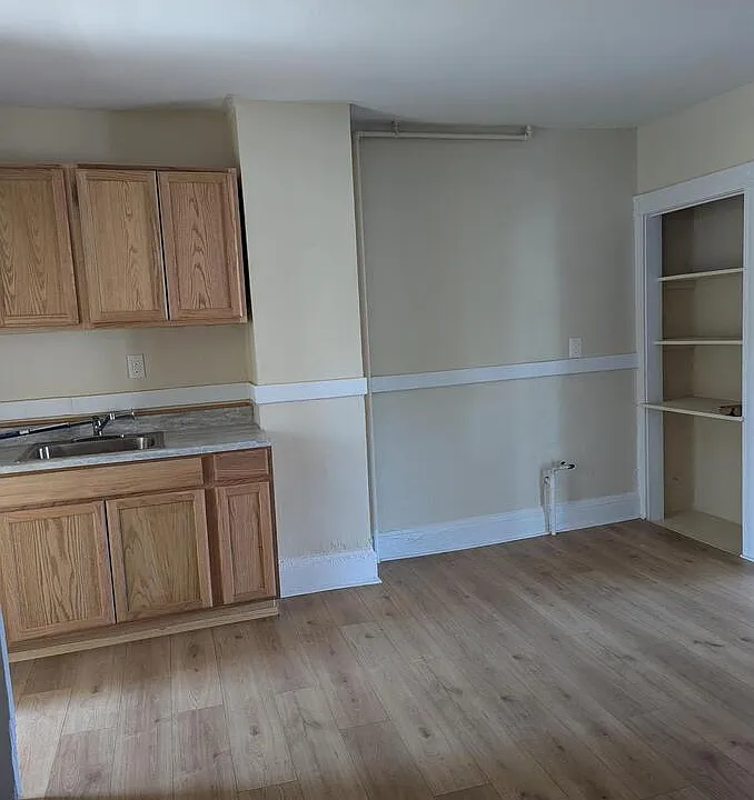 59 Daly Ave #2W