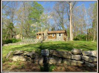 915 Kill Dr, Newton, NJ 07860