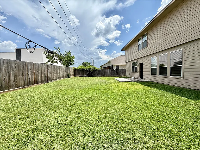 7403 Bering Landing Dr — Photo 48