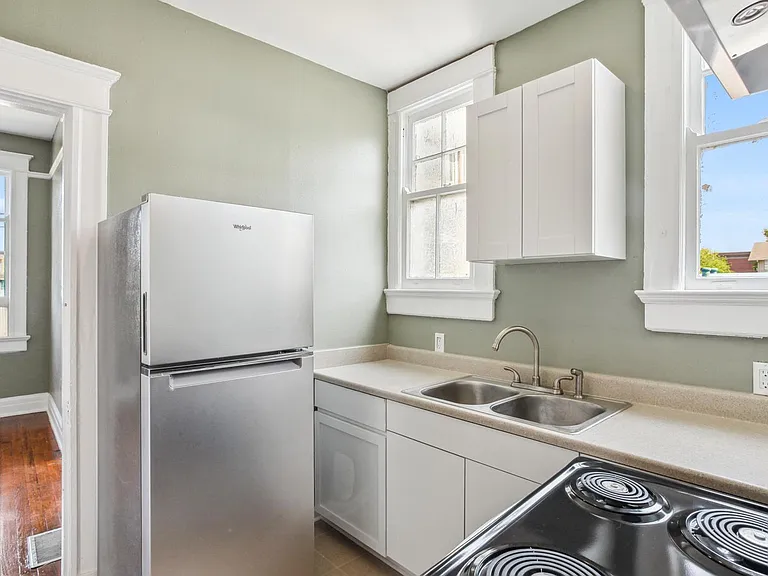 2833 Napoleon Ave #A2 — Photo 3