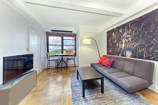 Rented by Halstead Real Estate | media 10