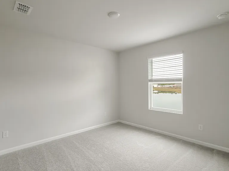 725 Meadowbrook Ln — Photo 32