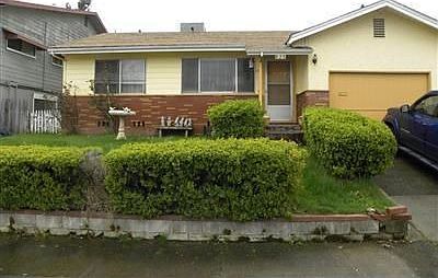 Front Unit - 825 Main