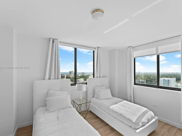 999 SW 1st Ave #3304 — Photo 9