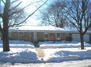 4001 Emerson St, Skokie, IL 60076