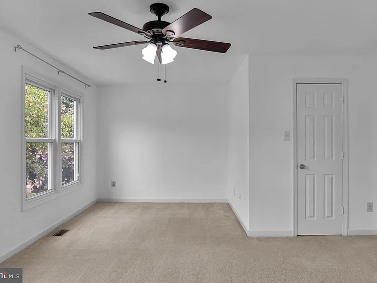 3610 Eagle Rock Ct — Photo 30