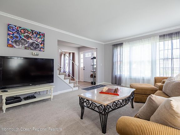 5th image of 6 Pearl Dr