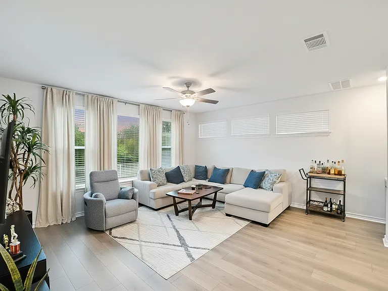 4808 Plum Peach Bnd — Photo 1