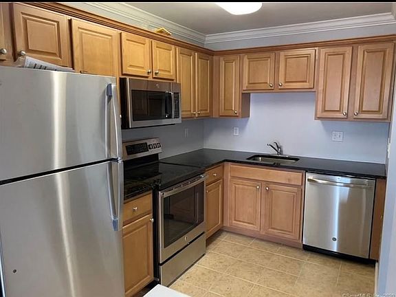 2nd image of 19 Isaacs St APT 205