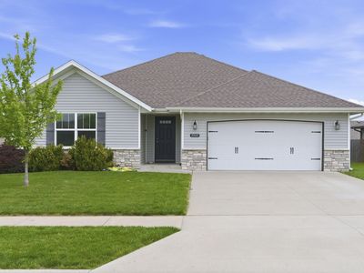 5585 W Pecan Street, Springfield, MO, 65802
