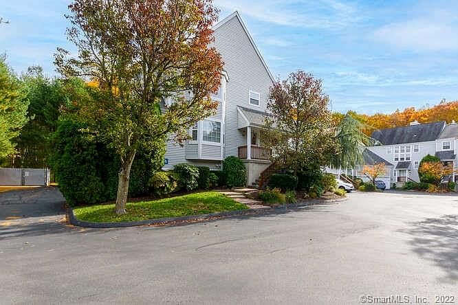 1st image of 416 Foxboro Dr Unit 416