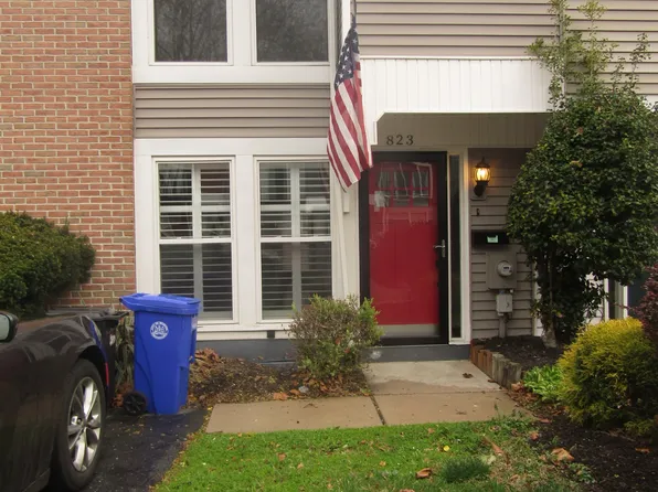 823 Summit Chase Dr, Reading, PA 19611