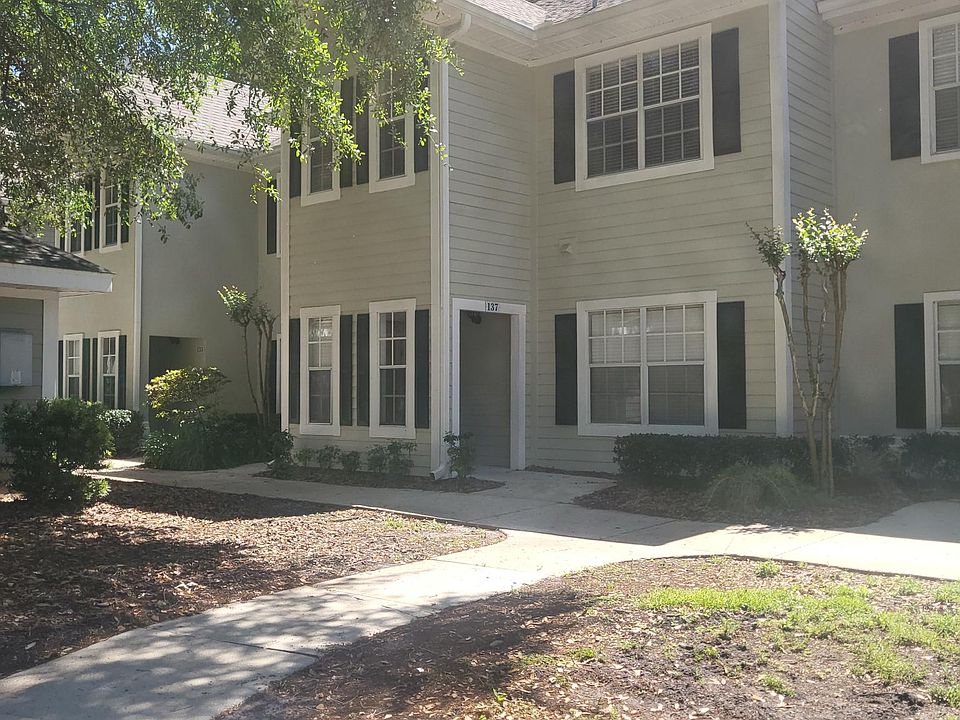 1st image of 1000 SW 52nd Ave #V137