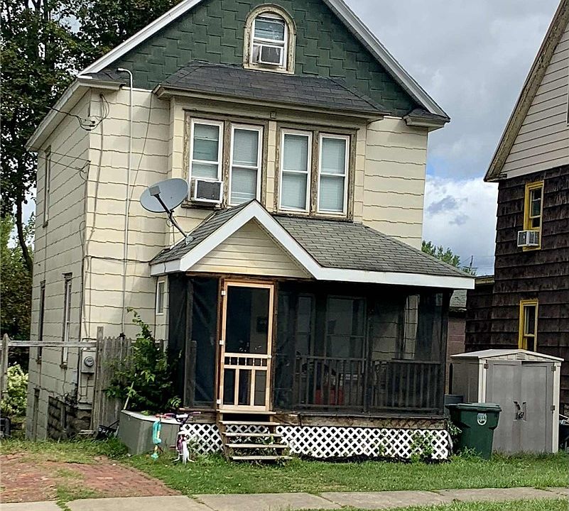 1st image of 504 W 8th St