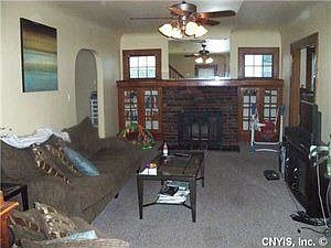 4th image of 260 Croly St