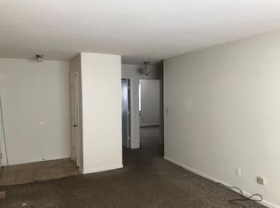 430 Lark Ct APT B, Carmel, IN 46032
