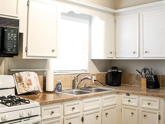 2nd image of 4618 McKinney St APT 1