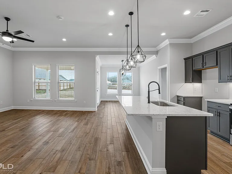 414 Blanchard Loop — Photo 14