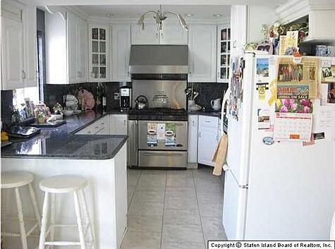 5th image of 27 Xenia St