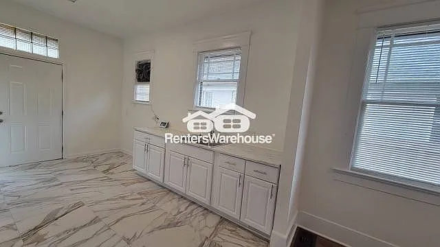 517 Wabash Ave NE — Photo 14