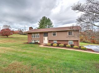 369 Easley Dr, Kingsport, TN 37664