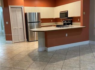 4195 Tree Tops Rd, Hollywood, FL 33026