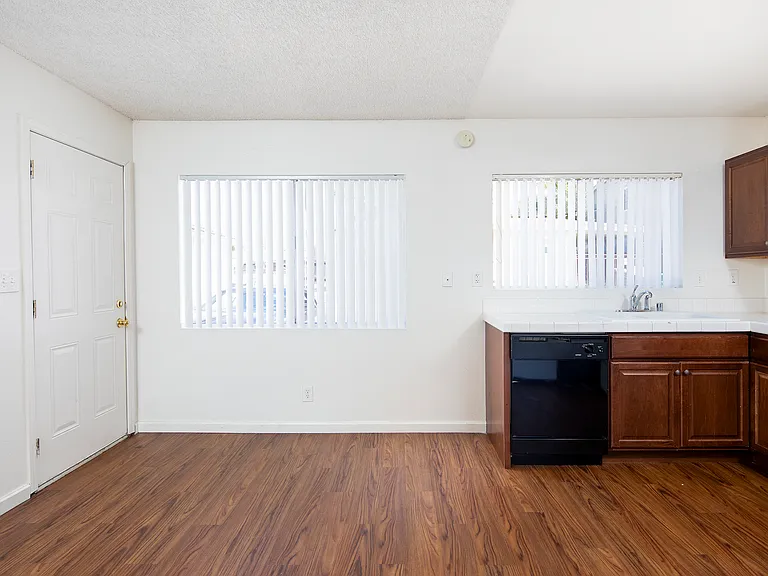 2112-2114 Thomas Ave #2114-1 — Photo 9