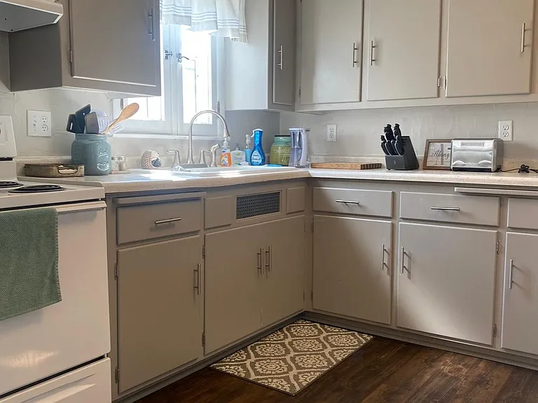 1315 S 54th St — Photo 15