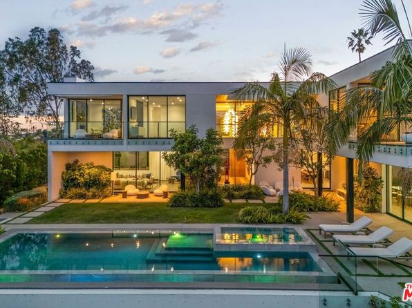 1218 Roberto Ln