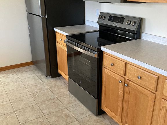 3rd image of 1140 Cornell Dr