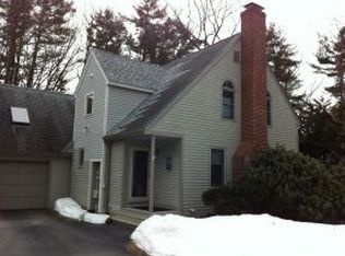 4 Adams Cir, Durham, NH 03824