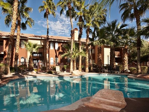 Resort-Style Pool