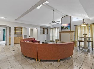 5942 Brook Fls, Windcrest, TX 78239