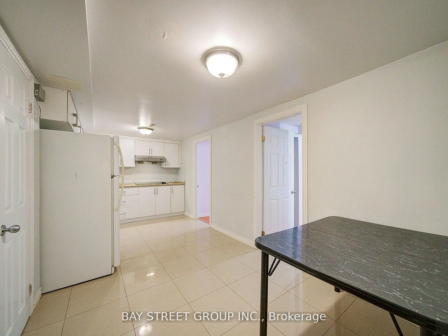 3 bed, $2,000 — Photo 4