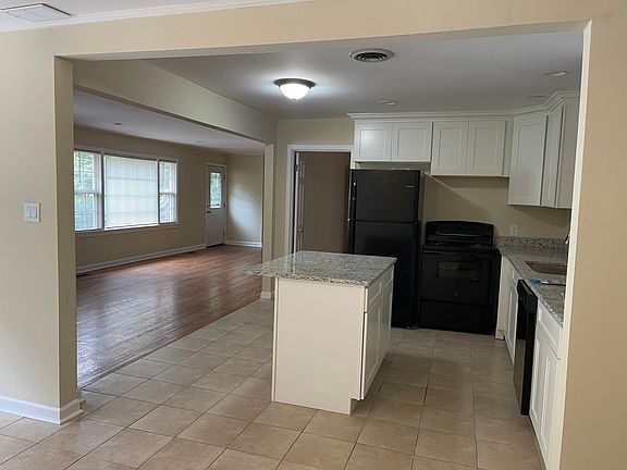 4th image of 4228 Crosby Dr