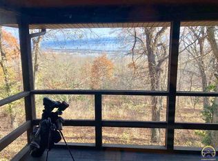 6639 Maple Ct, Meriden, KS 66512