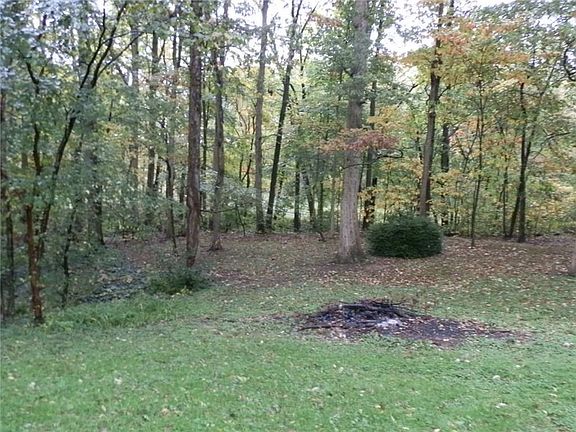 3rd image of 8725 N Suncrest Wood Pl W