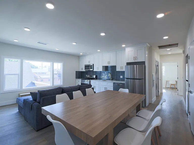 2811 Menlo Ave — Photo 27