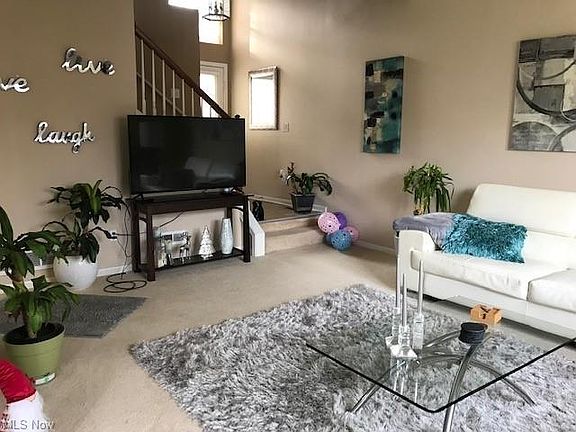 2nd image of 1578 Laughton Cir