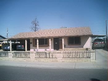 1st image of 5706 W Cambridge Ave
