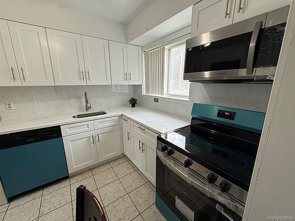 2nd image of 26 Cooper Road #811