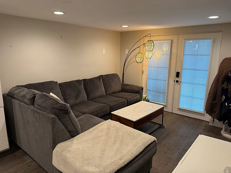 1730 Nipsic Ave — Photo 8