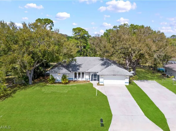 11253 Rabun Gap Dr, North Fort Myers, FL 33917