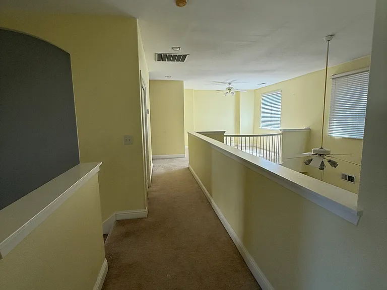 2616 Robinwood Ave — Photo 10