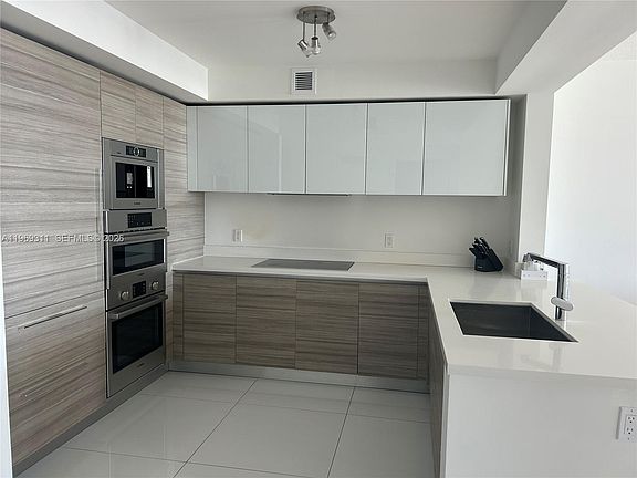 5th image of 300 Sunny Isles Blvd #4-2305