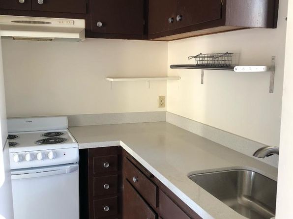 1636 Martin Luther King Jr Way #B