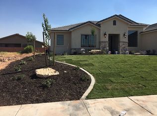 2241  W Courtyard, Saint George, UT 84770